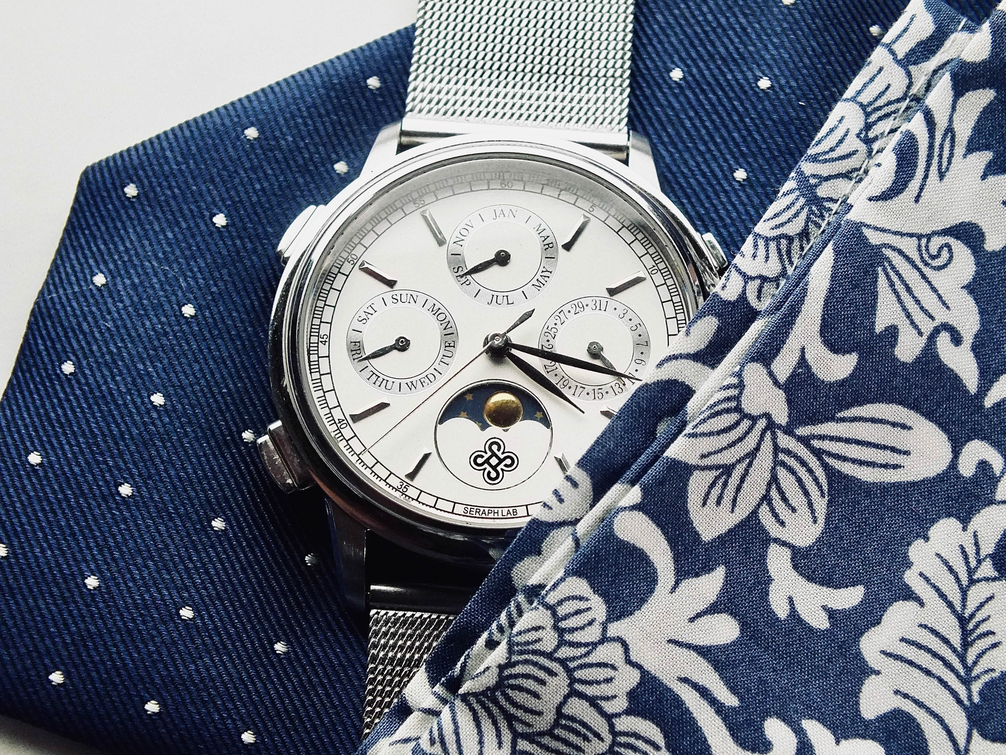 White Triple Date Moonphase